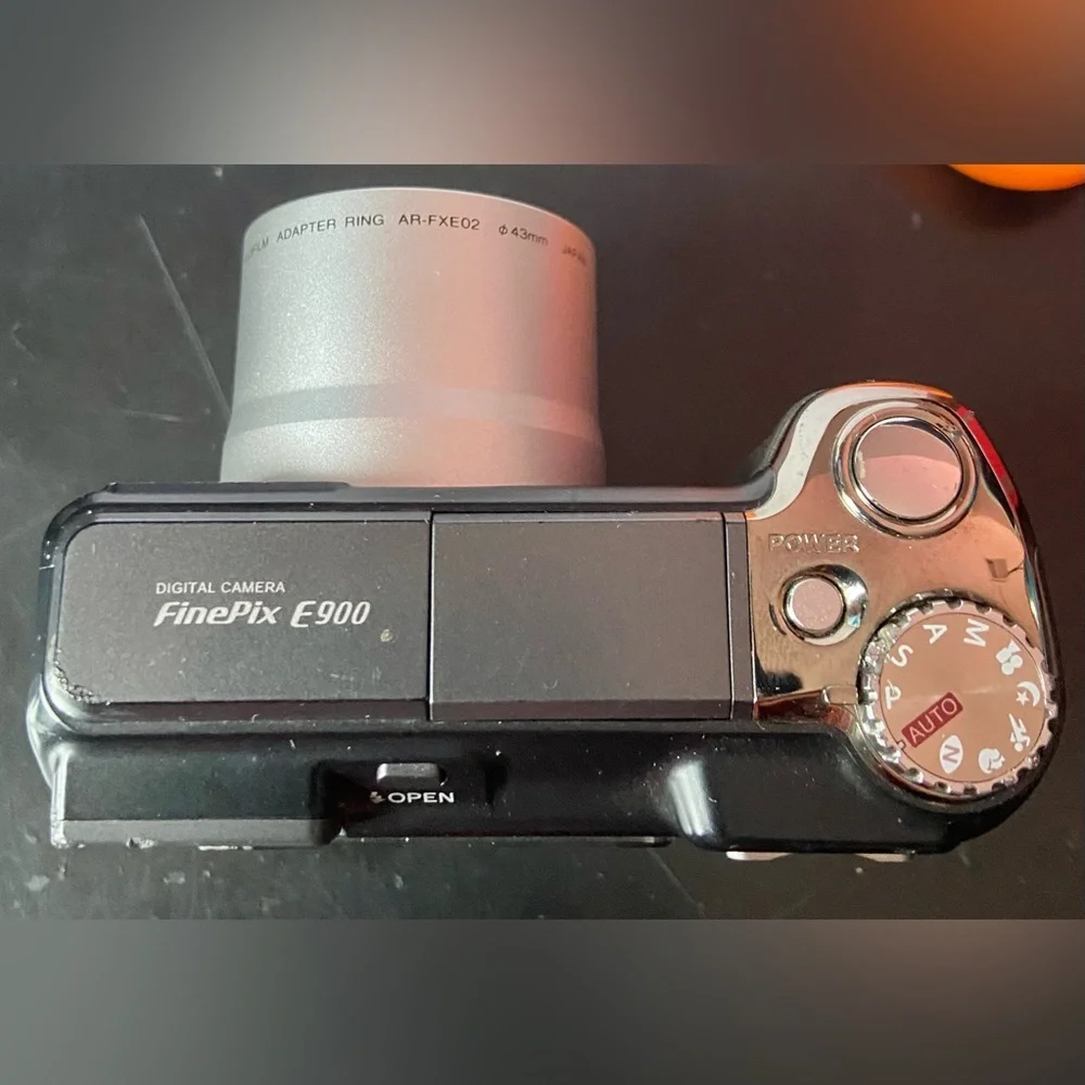 FUJIFILM Finepix E900 9.0MP Black Digital Camera